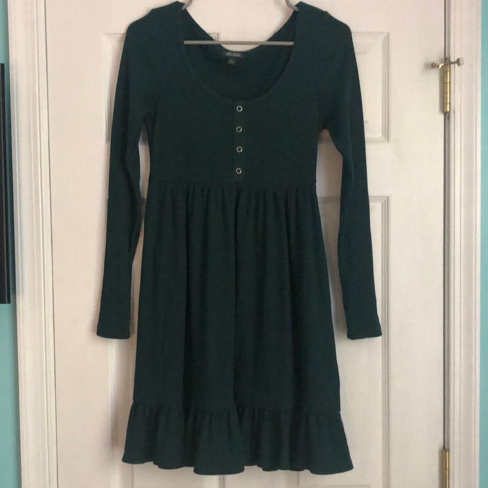Target/small/green long sleeve dress